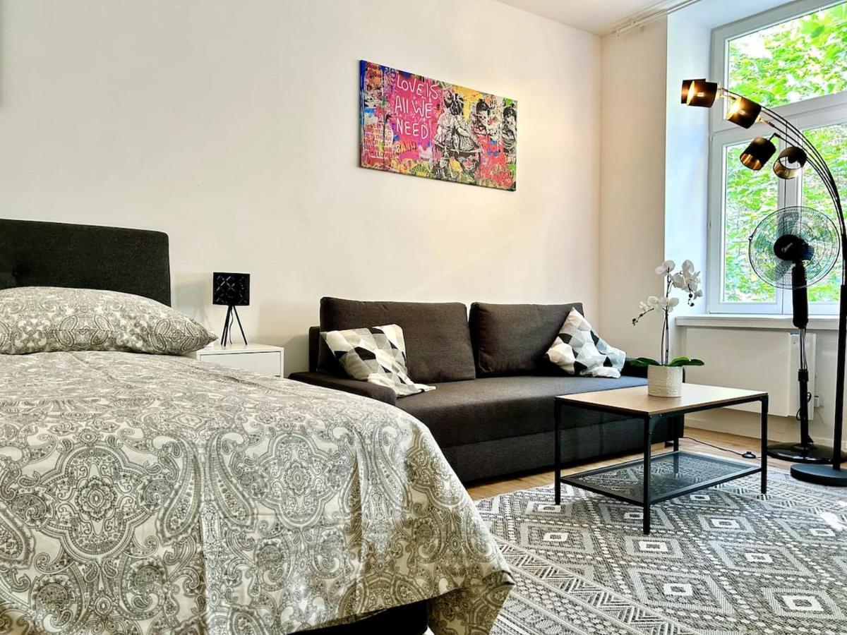 Lfg Stylish Studio Near Center Apartment Виена Екстериор снимка
